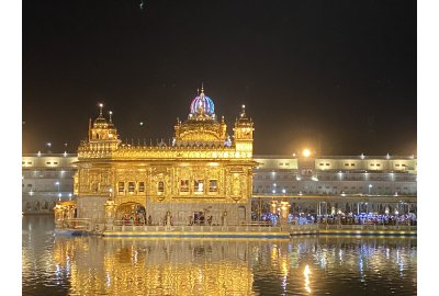 Golden Temple (Harmandir Sahib) - Amritsar Golden Temple (Harmandir Sahib) - Amritsar